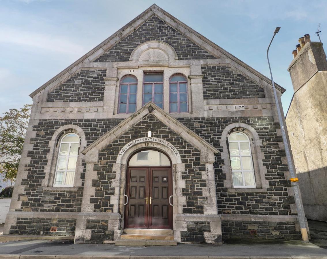 הוליהד The Church מראה חיצוני תמונה